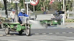 吴卫昊熟练地拉开灭火器